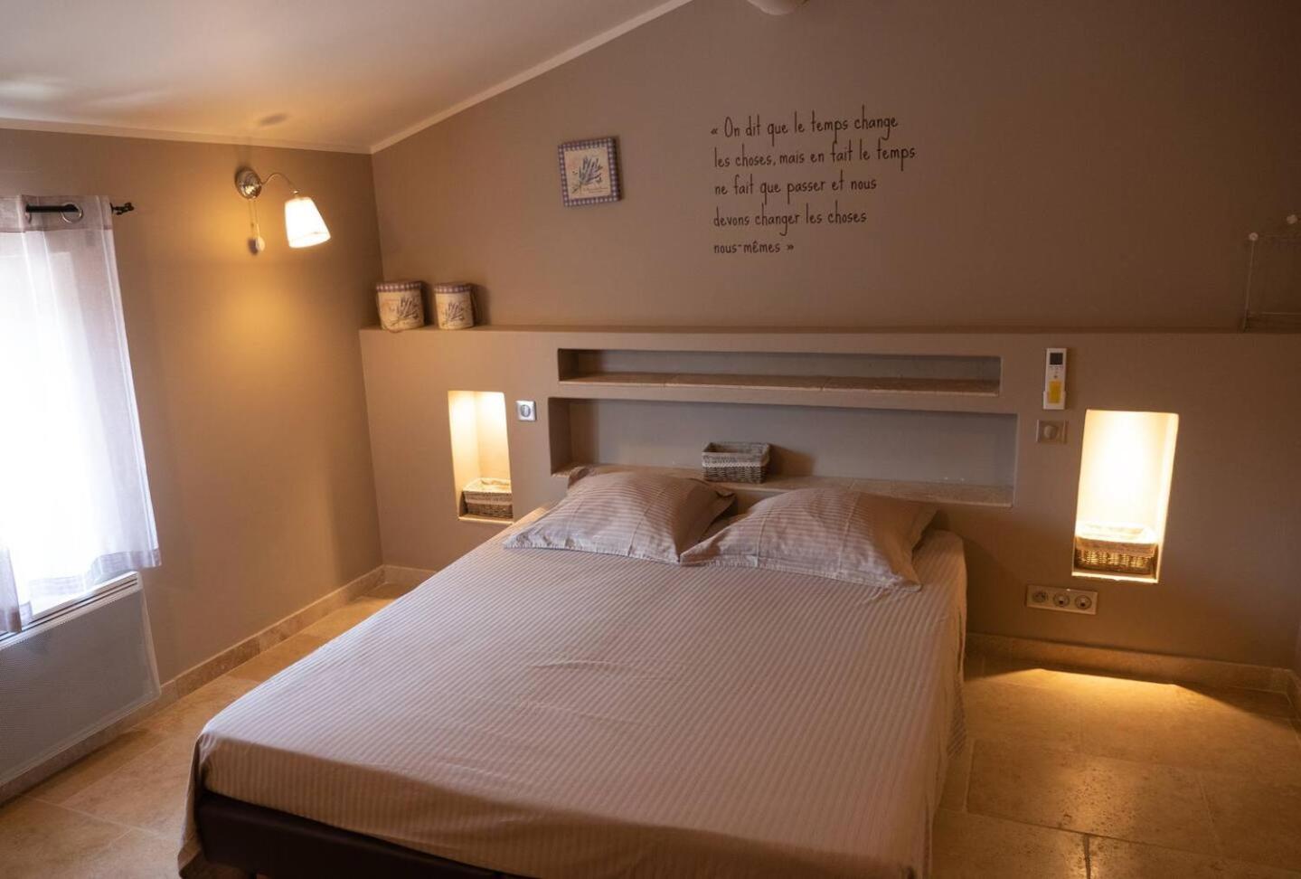 La Petite Colline Villa Apt Ngoại thất bức ảnh