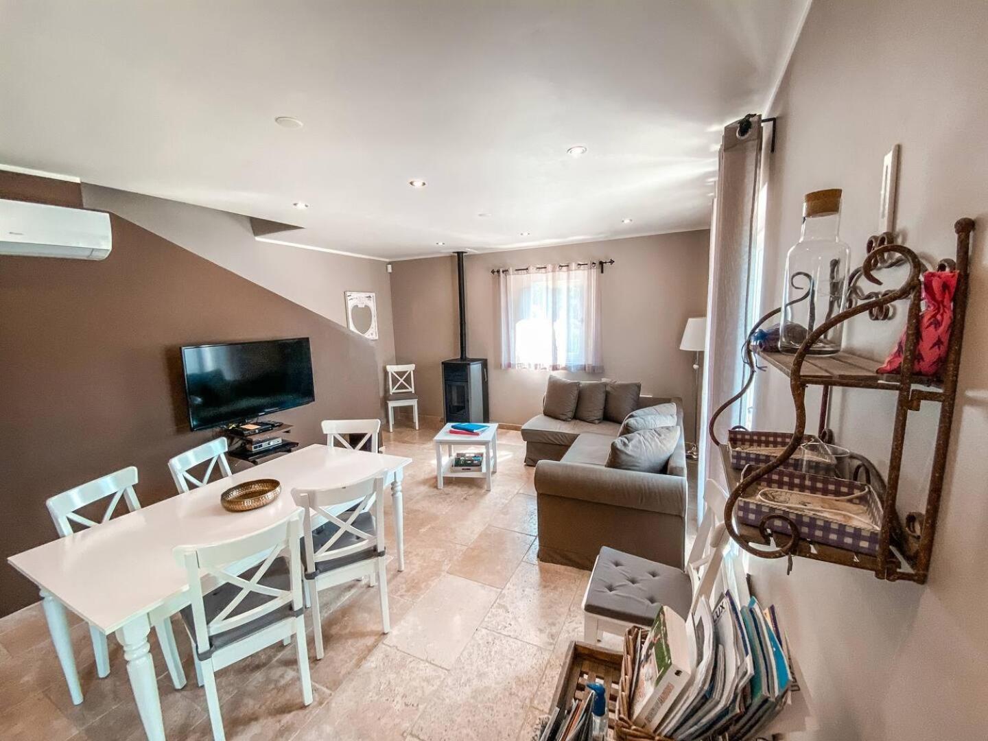 La Petite Colline Villa Apt Ngoại thất bức ảnh